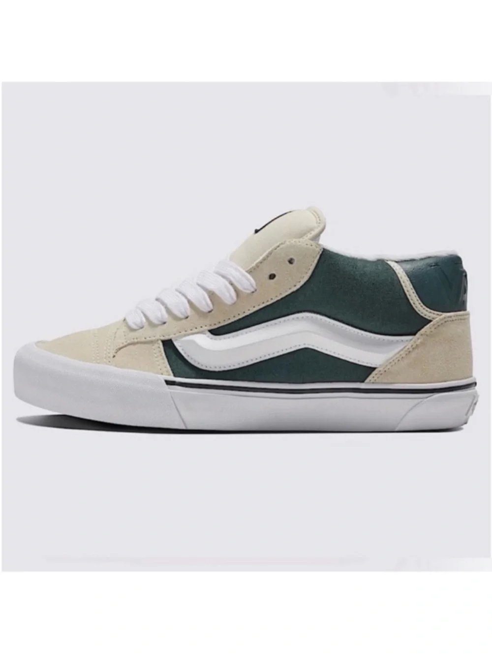 Vans Knu Mid in White and Green Women 8.0 US